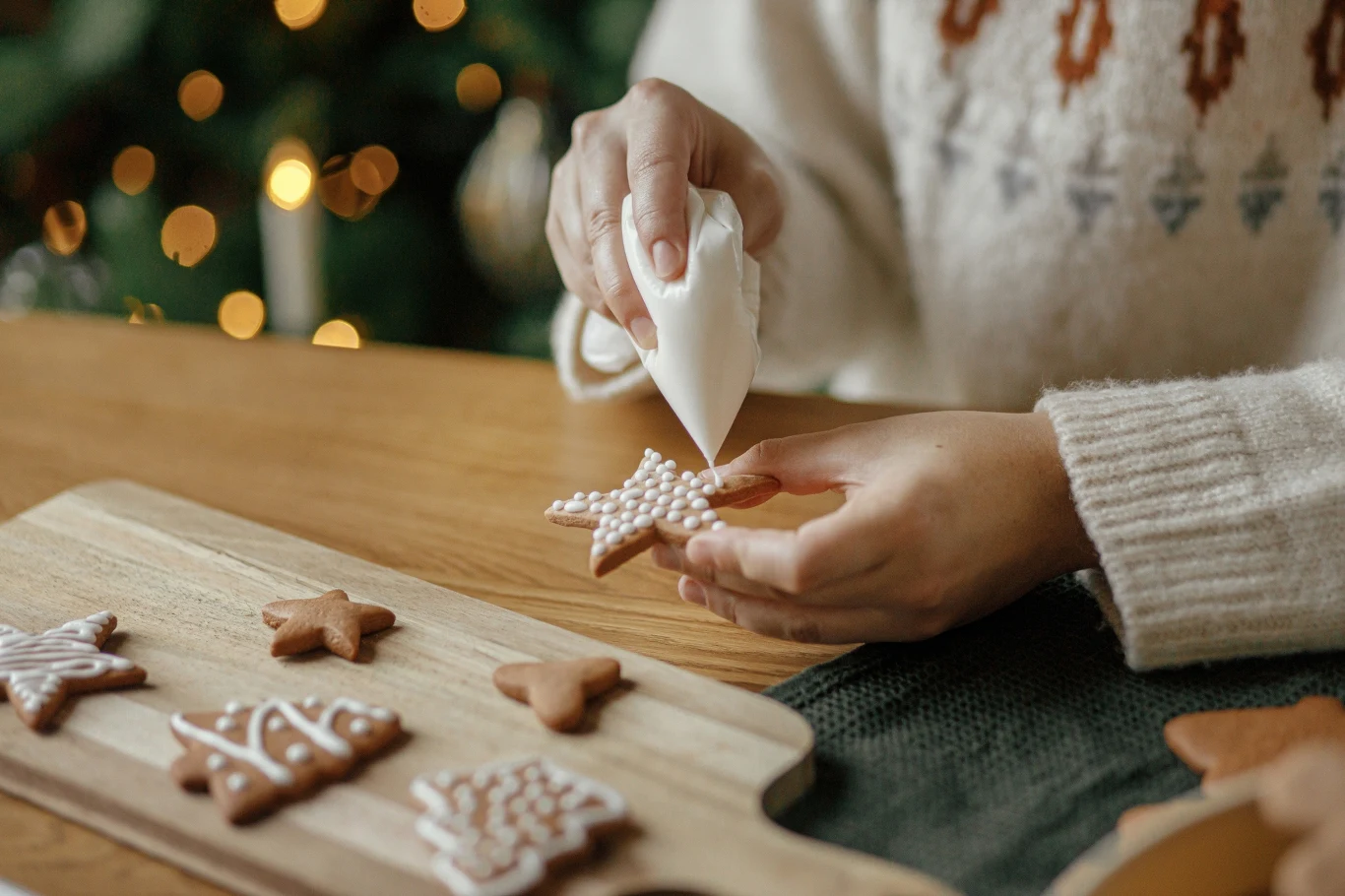 Pierniki warto udekorować lukrem. Jak go zrobić, żeby wyszedł idealny? Pierniki warto udekorować lukrem. Jak go zrobić, żeby wyszedł idealny?
