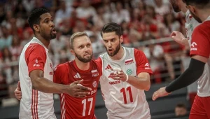 Paweł Zatorski (w środku, nr 17) wypada z gry na dłuższy czas