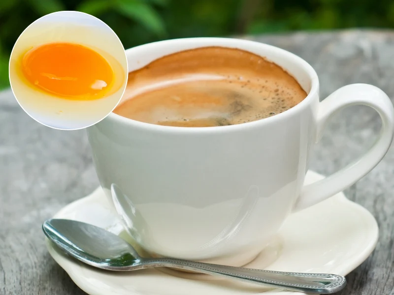 Kawę z jajkiem można przygotować na kilka sposobów m.in. po szwedzku albo po wietnamsku Kawę z jajkiem można przygotować na kilka sposobów m.in. po szwedzku albo po wietnamsku