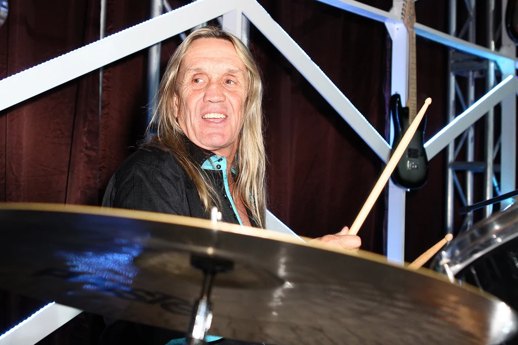 Nicko McBrain