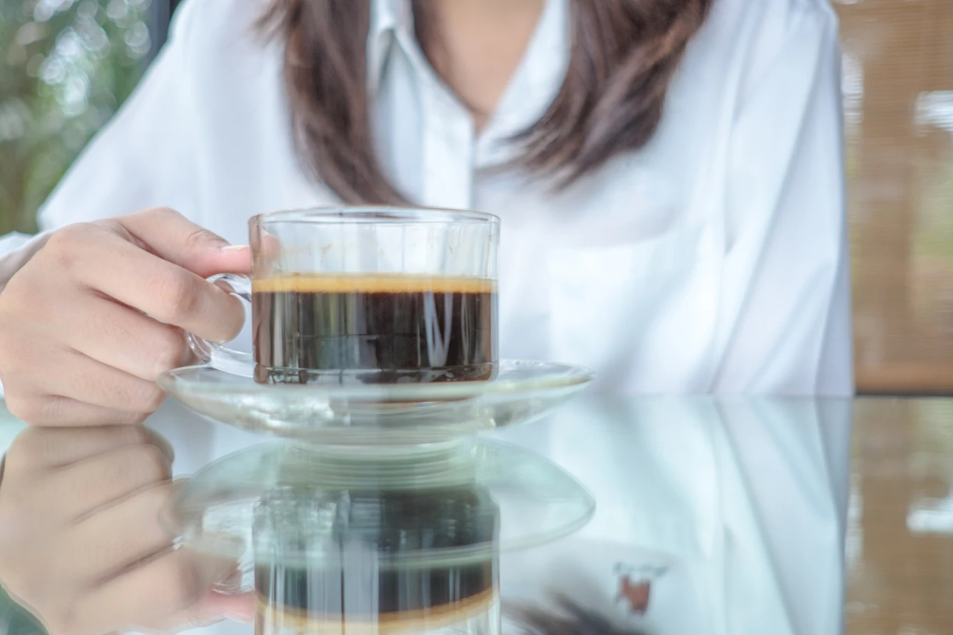 Unikaj kawy późnym popołudniem. Ostatnią filiżankę najbezpieczniej wypić do godz. 14