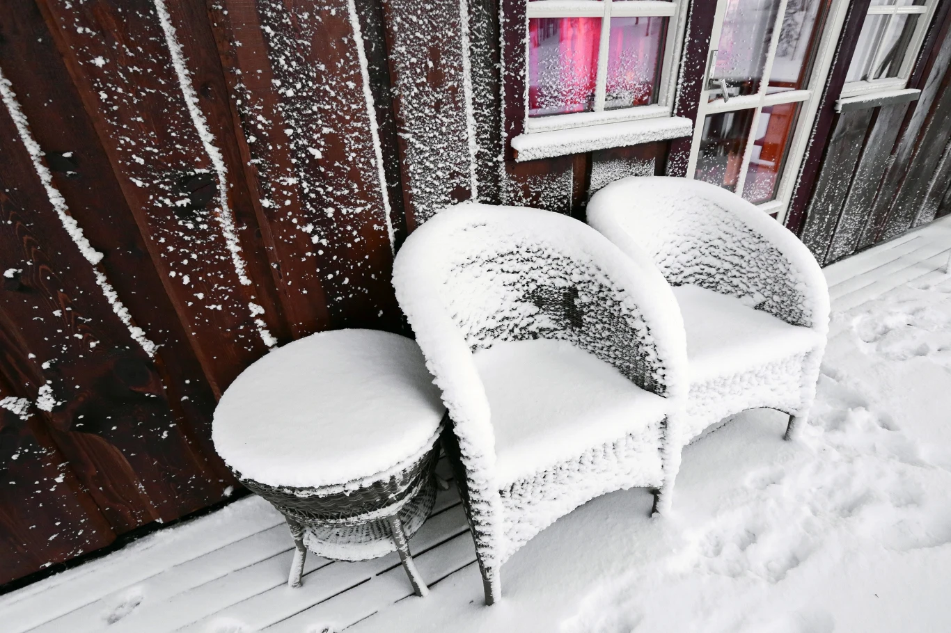 O taras trzeba odpowiednio zadbać, zanim przyjdzie pierwszy śnieg. O taras trzeba odpowiednio zadbać, zanim przyjdzie pierwszy śnieg.
