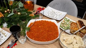 Jak zrobić rybę po grecku? Sprawdzony przepis krok po kroku