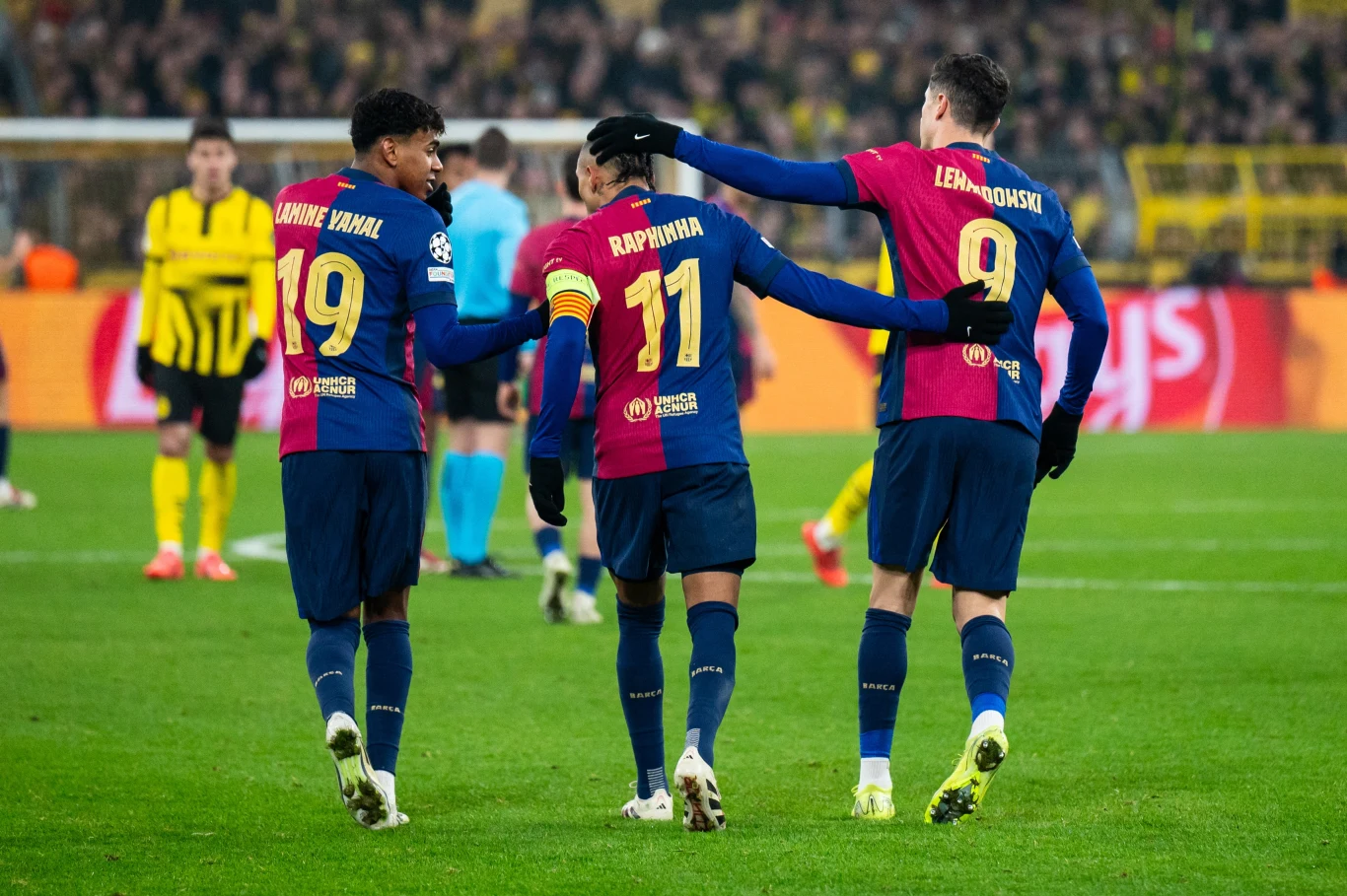 Piłkarze FC Barcelona - Lamine Yamal, Raphinha, Robert Lewandowski