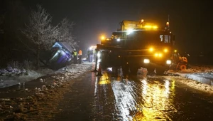 Na północy i południu kraju wieczorem i w nocy będą obowiązywać alerty IMGW pierwszego stopnia dotyczące oblodzenia. Zdjęcie ilustracyjne