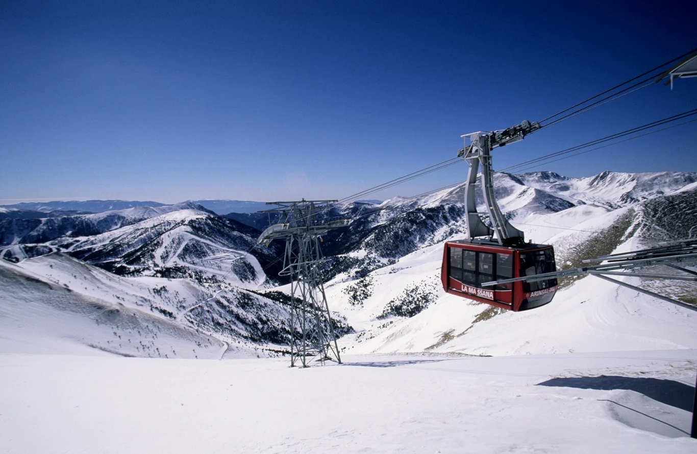 Wyciąg narciarski w Andorze z Arinsal 