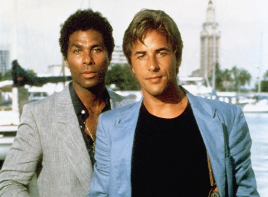 Philip Michael Thomas i Don Johnson w serialu "Policjanci z Miami" Philip Michael Thomas i Don Johnson w serialu "Policjanci z Miami"