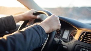 Difficult Game About Driving mogłoby być jednym z zadań na egzaminie z prawa jazdy ;)