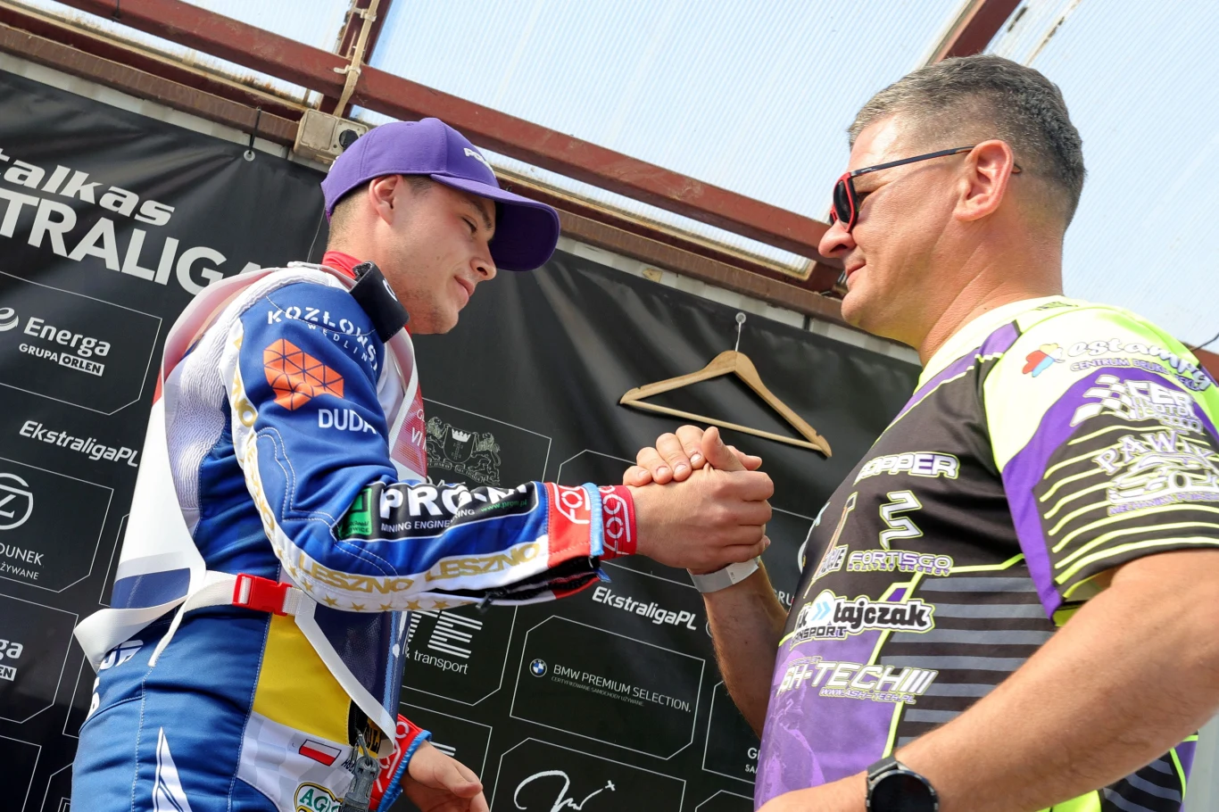 Hubert Jabłoński w trakcie rozgrzewki. Hubert Jabłoński w trakcie rozgrzewki.