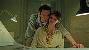 Adrien Brody i Felicity Jones w scenie z filmu "The Brutalist"