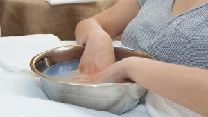 Co oznacza rozdwajanie paznokci? Co pomoże? Sprawdzamy