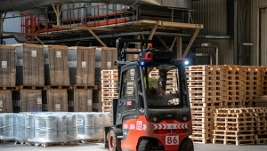 Zwolnienia w firmie specjalizującej się w produkcji i przetwórstwie szkła pod Poznaniem (zdj. ilustracyjne)