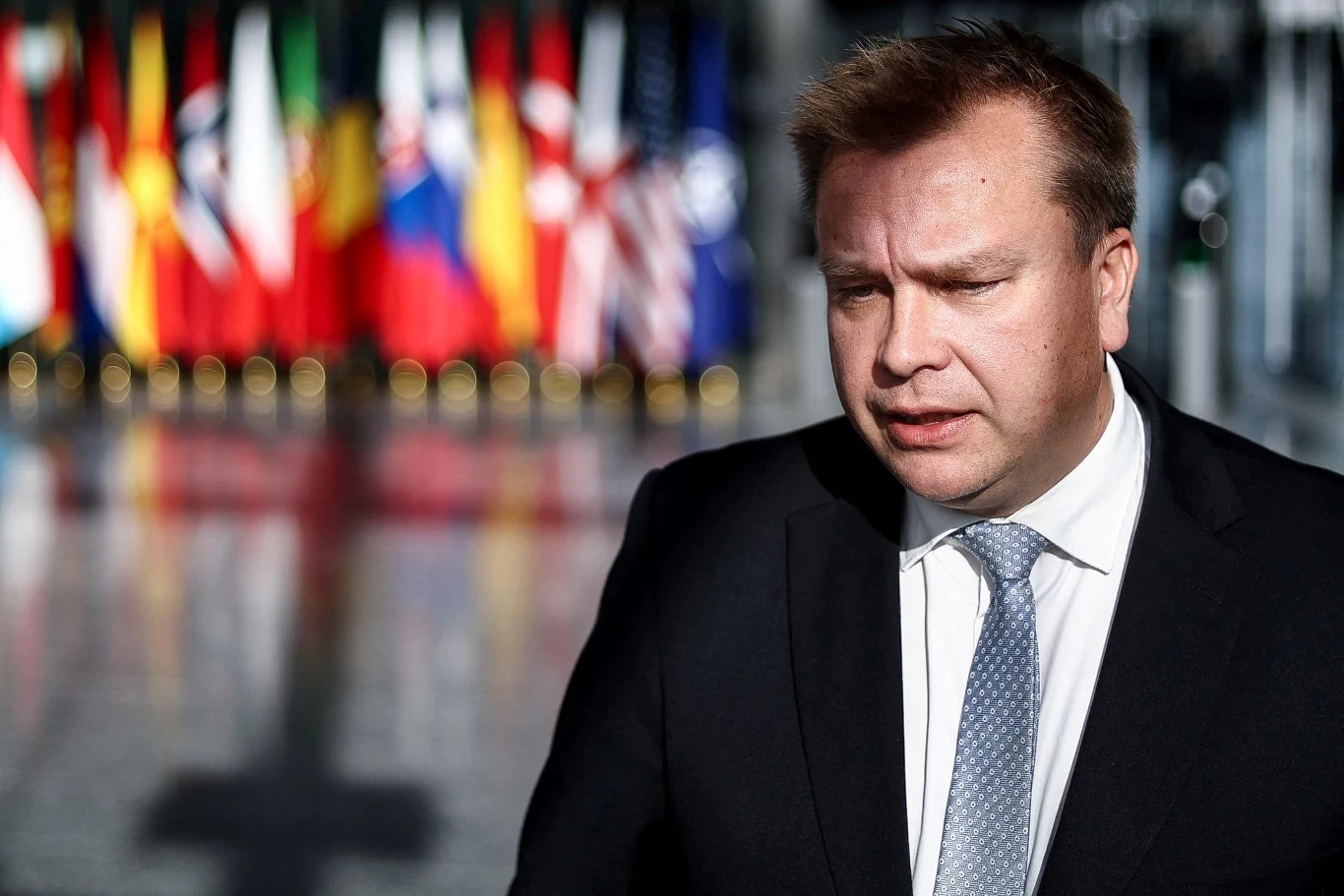 Minister obrony Finlandii Antti Kaikkonen Minister obrony Finlandii Antti Kaikkonen