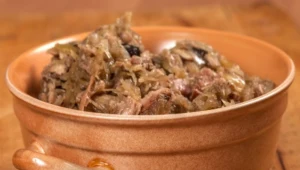Świąteczny bigos nigdy nie był lepszy. Odkąd go tym podlewam, znika ze stołu w 5 minut