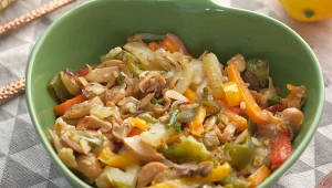 Po świątecznej uczcie masz ochotę na coś lekkiego? Na obiad zrób dietetyczny gulasz warzywny