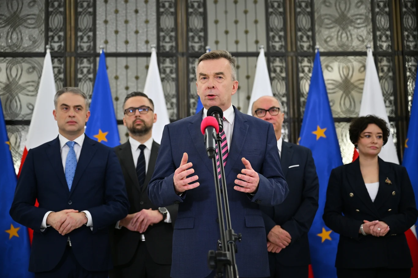 Dariusz Wieczorek złożył rezygnację ze stanowiska ministra nauki i szkolnictwa wyższego Dariusz Wieczorek złożył rezygnację ze stanowiska ministra nauki i szkolnictwa wyższego