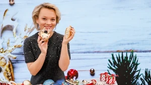 Choinka jak z lat 80., a może w stylu skandynawskim? 4 najgorętsze trendy