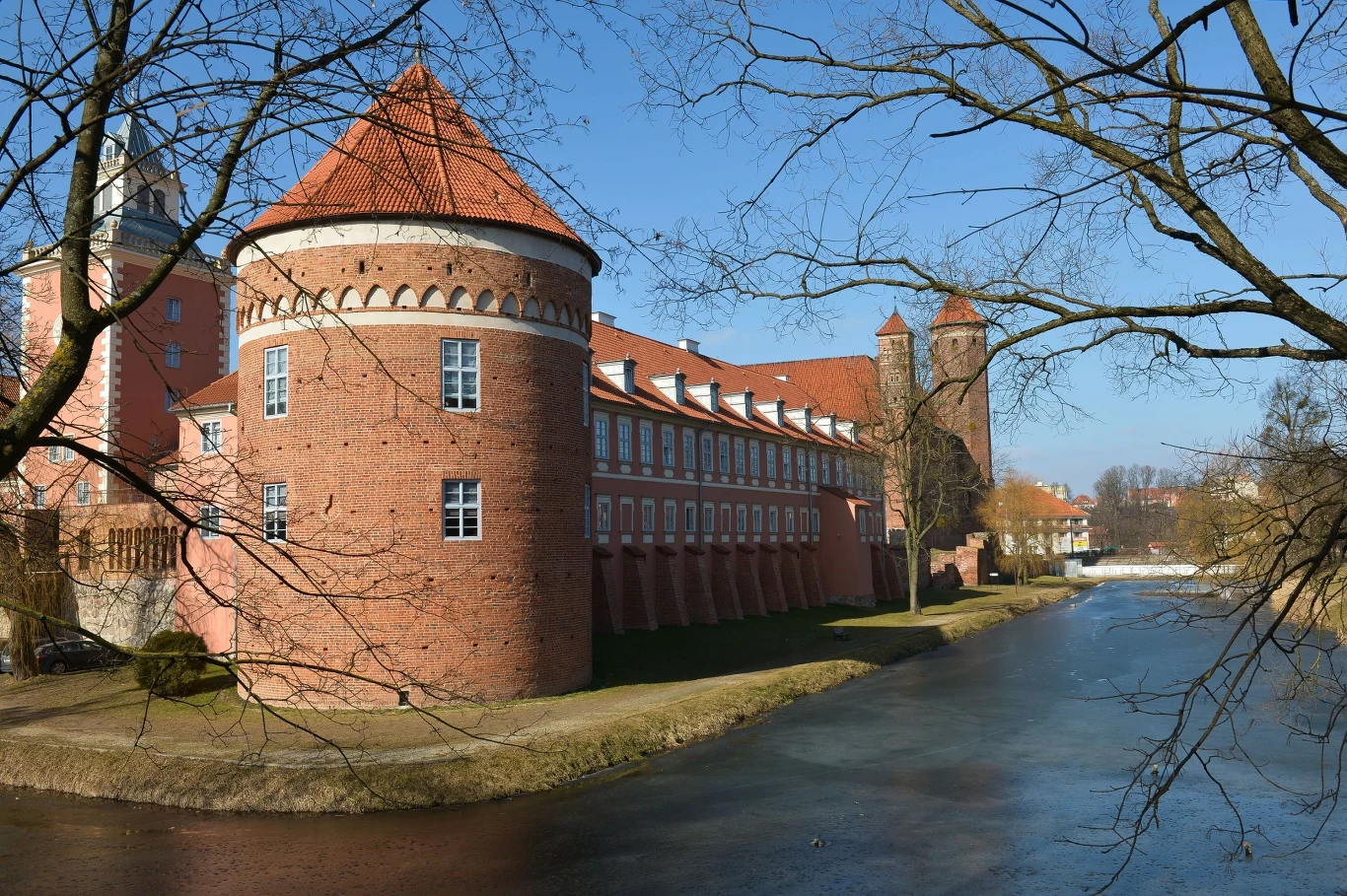Lidzbark Warmiński zachwyca architekturą i wyjątkowymi walorami uzdrowiskowymi. Co wiadomo o tym miejscu na Warmii i Mazurach?