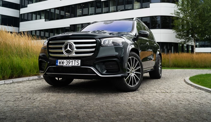 Mercedes GLS 450 onieśmiela zużyciem paliwa. W mieście przejedzie mniej niż elektryk