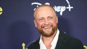 Piotr Adamczyk podczas premiery serialu "Hawkeye"