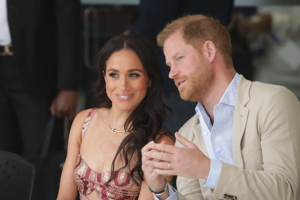 W sierpniu to Meghan Markle i książę Harry zwrócili na siebie uwagę wyjątkową podróżą 