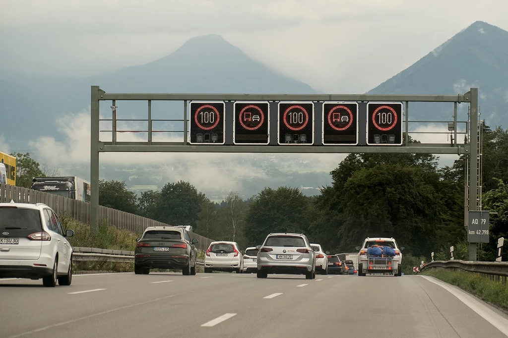 Tyrol wprowadza zakaz zjazdu z autostrady w razie korka