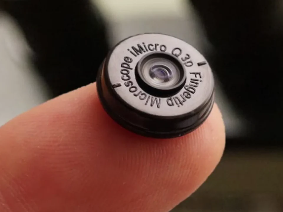 iMicro Q3p to niewielki obiketyw, który ze smartfona zrobi potężny mikroskop iMicro Q3p to niewielki obiketyw, który ze smartfona zrobi potężny mikroskop