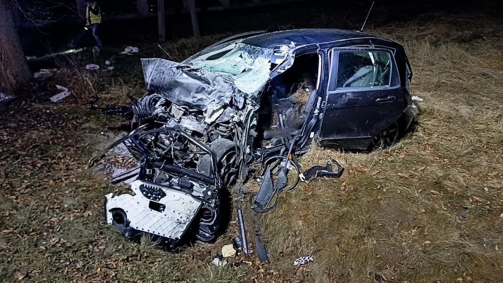 Wręczyca Wielka. Tragiczny wypadek drogowy ze skutkiem śmiertelnym Wręczyca Wielka. Tragiczny wypadek drogowy ze skutkiem śmiertelnym