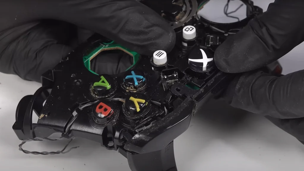 fragment filmu umieszczonego w serwisie YouTube @Odd Tinkering fragment filmu umieszczonego w serwisie YouTube @Odd Tinkering