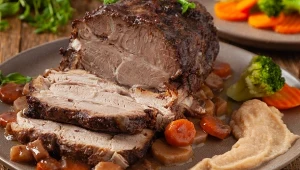 Danie godne królewskiego stołu. Ta pieczeń nasyci każdego