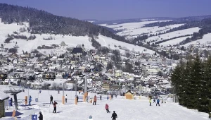 Na tym stoku nie wydasz fortuny. Karnety są znacznie tańsze niż w Zakopanem czy Krynicy