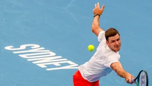 Ostrzeżenie dla rywala, Hurkacz przełamuje. Polska o krok od półfinału