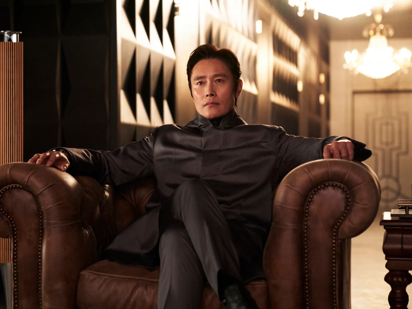 Lee Byung-hun w serialu "Squid Game"