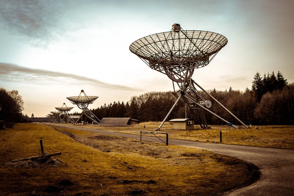 Szybki rozbłysk radiowy. Po raz pierwszy odkryto zaskakujące źródło.