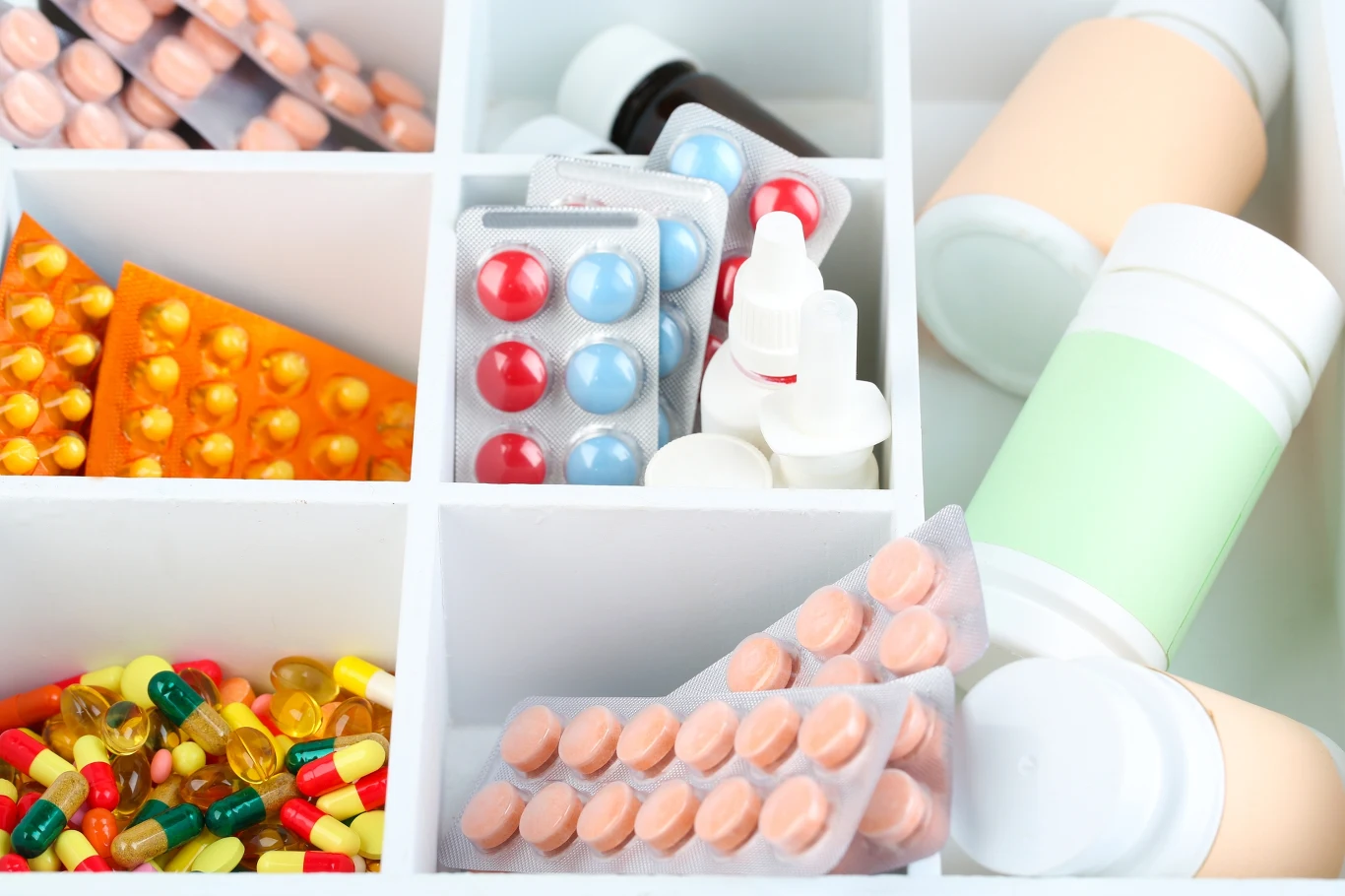 Zwróć uwagę, w czym przechowujesz leki. To najgorsze miejsce w domu Zwróć uwagę, w czym przechowujesz leki. To najgorsze miejsce w domu