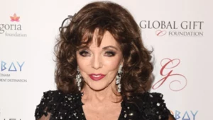 Ma 91 lat i nadal lubi bawić się modą. Joan Collins zachwyca ciekawą stylizacją 