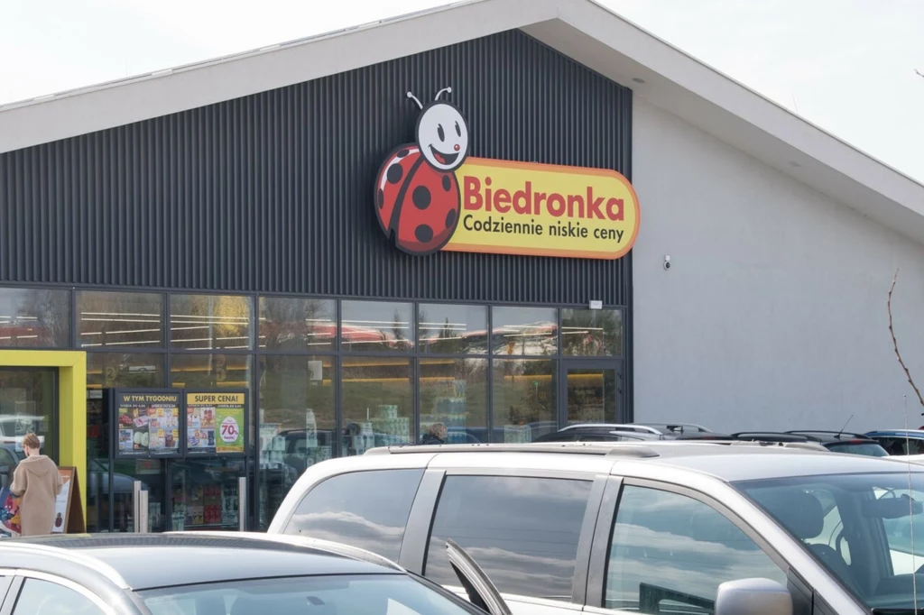 Biedronka przygotowała szereg produktów dla kierowców. Co można kupić?