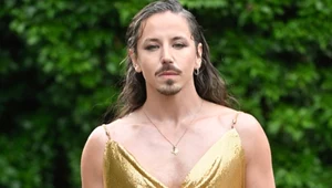 Michał Szpak zszokował podczas Sylwestra z Dwójką. Ojciec podsumował jego występ trzema słowami