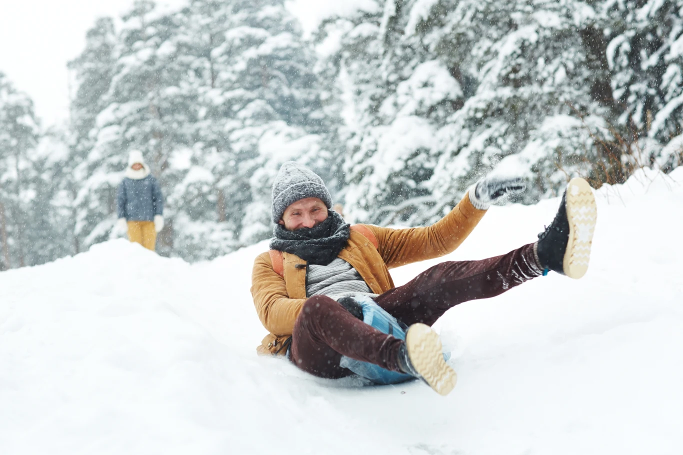 Lubisz jeździć na sankach? Możesz to zrobić na specjalnie przygotowanym do tego torze. To niezwykła atrakcja zarówno dla dzieci, jak i dorosłych. Lubisz jeździć na sankach? Możesz to zrobić na specjalnie przygotowanym do tego torze. To niezwykła atrakcja zarówno dla dzieci, jak i dorosłych.