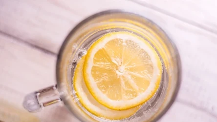 Prosty napój na odchudzanie pij codziennie.