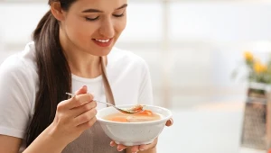 Chcesz schudnąć? Jedz tę zupę 2 razy w tygodniu, a rozkręcisz metabolizm