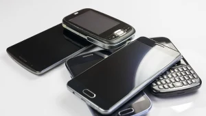 Smartfony kiedyś i dzisiaj. Tych funkcji już w nich nie ma