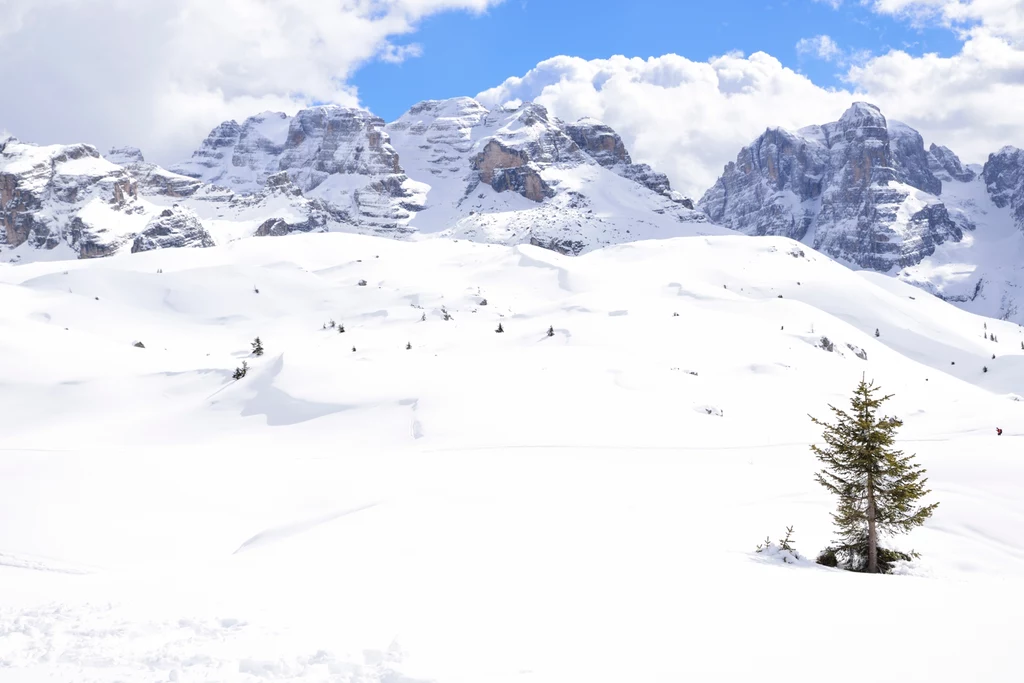 W Dolomitach śniegu nie brakuje