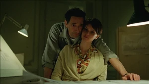 Adrien Brody i Felicity Jones w filmie "The Brutalist"