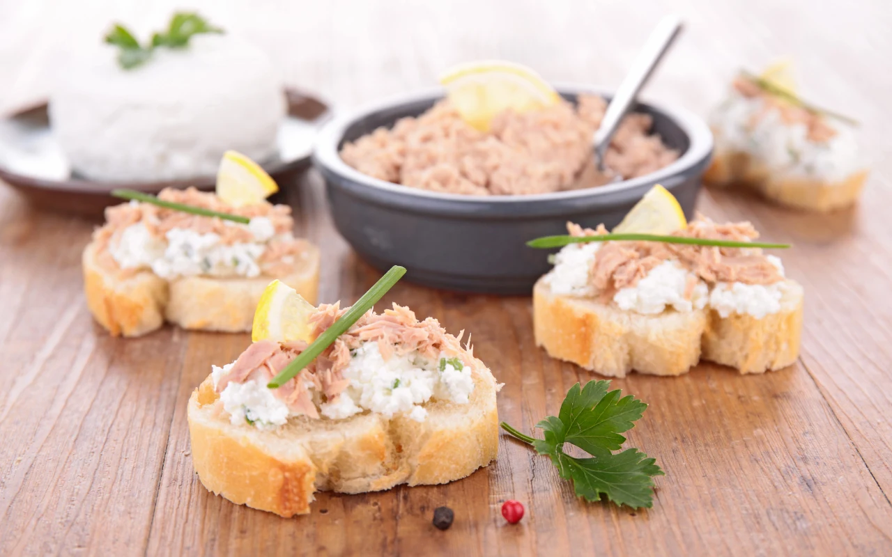 Serowa pasta z tuńczykiem