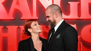 Lily Allen i David Harbour