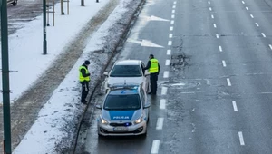 Mam zakaz prowadzenia pojazdów mechanicznych. Czym można jeździć?