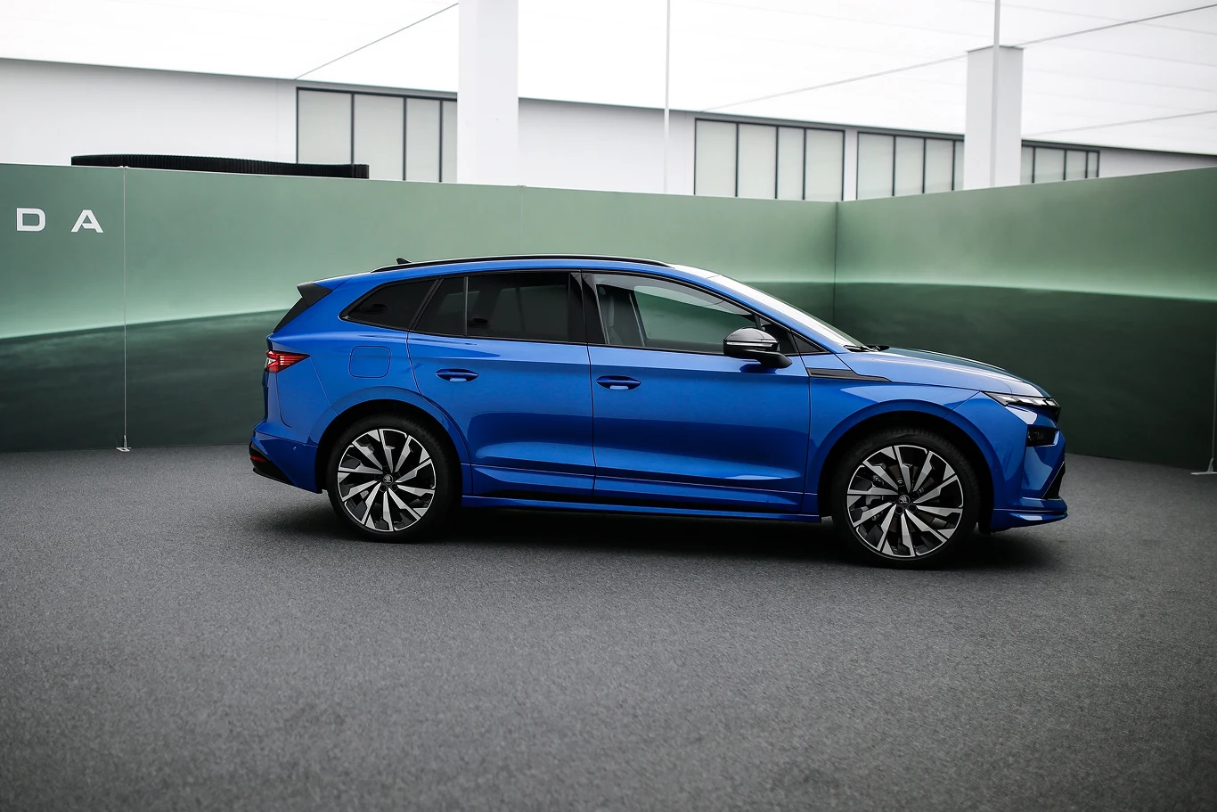 Smuklejsza stylistyka wpłynęła na obniżenie współczynnika oporu powietrza.