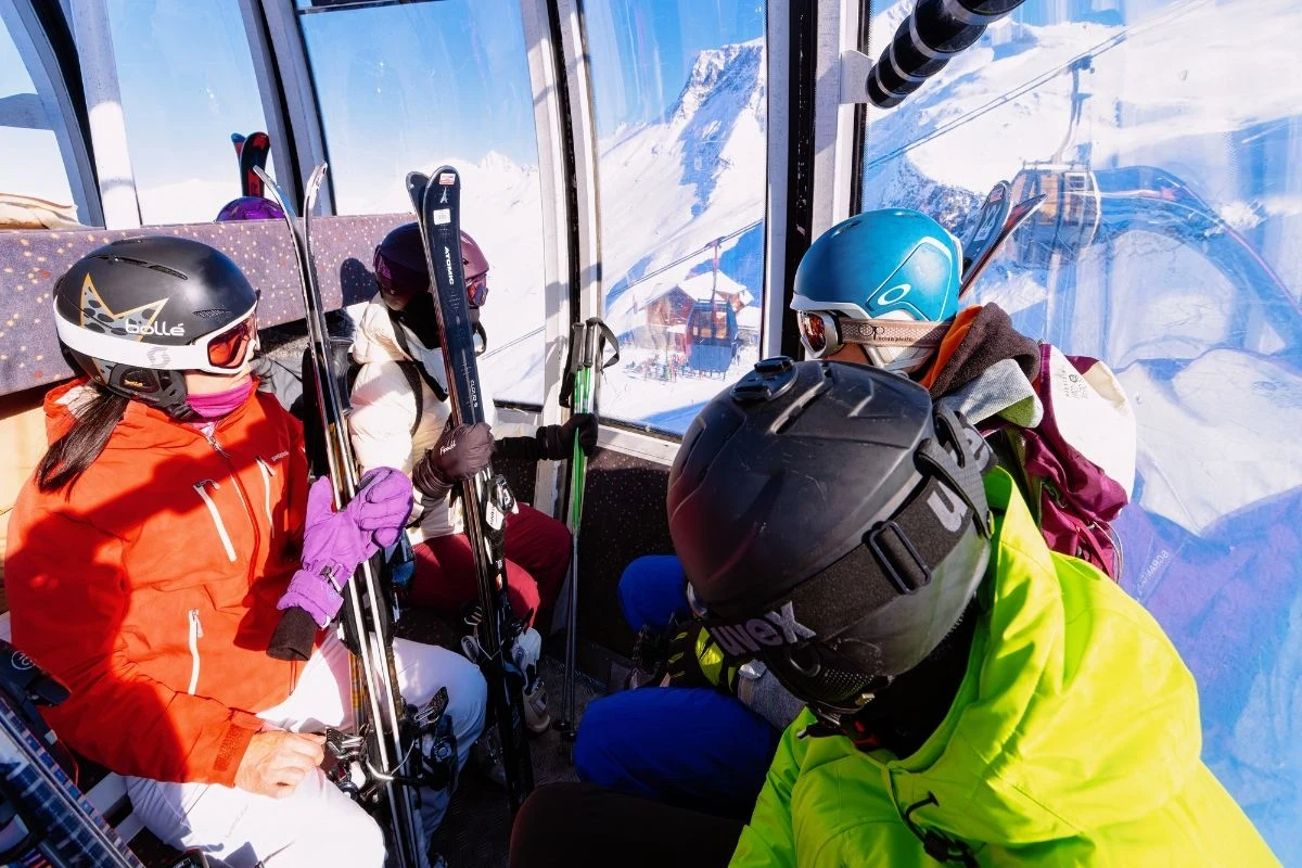 Mimo wysokich cen karnetów narciarskich, Polacy chętnie wybierają Włochy na zimowy wypoczynek 