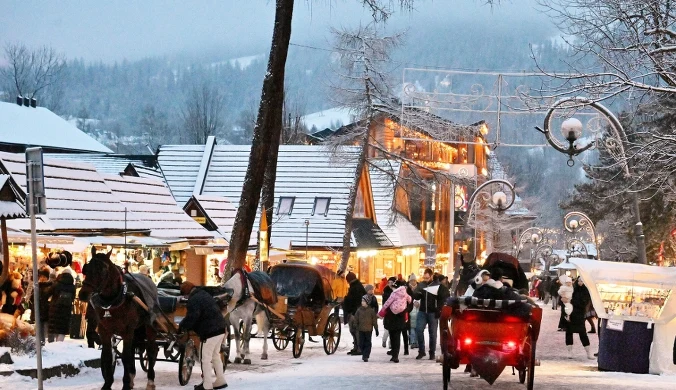 W okresie świąt i Nowego Roku Zakopane przeżywało turystyczne oblężenie.